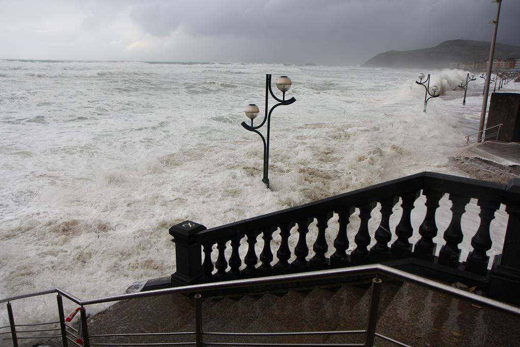 Hotel Olatu Zarautz Extérieur photo